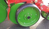 Disc coulter (Seeding equipment)