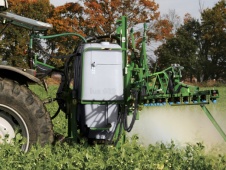 UNIA LUX Mounted field sprayers, manually unfolded and lifted or hydraulically lifted booms