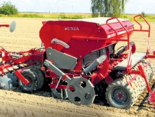 UNIA AMBER 3000/3500 heavy mechanical row seed drill