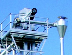 <p>Echipamentul de ventilaţie poate fi utilizat ca unitate independentă sau poate fi instalată pentru transportul cerealelor.</p>